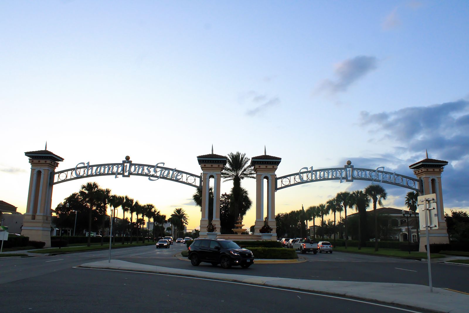 Los arcos de entrada de ChampionsGate cerca de Davenport, Florida